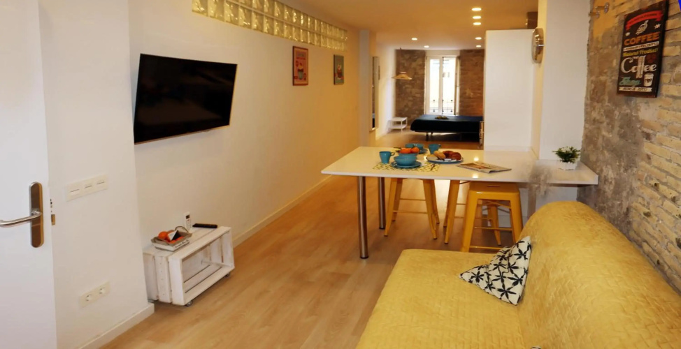 Loft independiente con Piscina compartida en Centro de Valencia