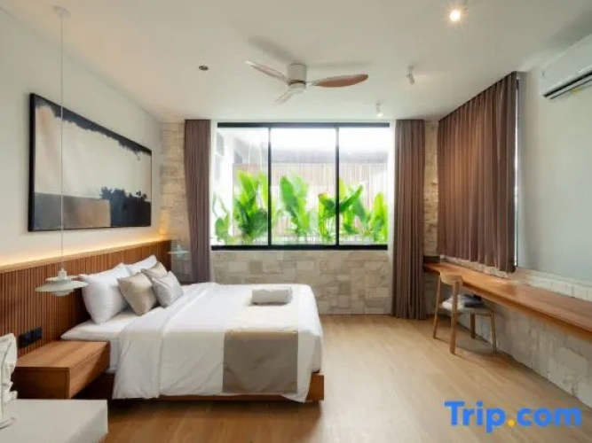 2 Bedrooms Villa
