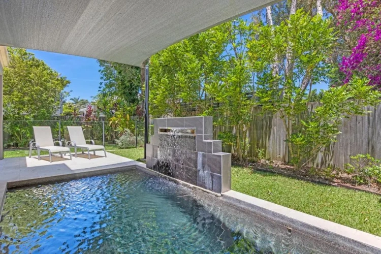3 Bedrooms Luxury Villa