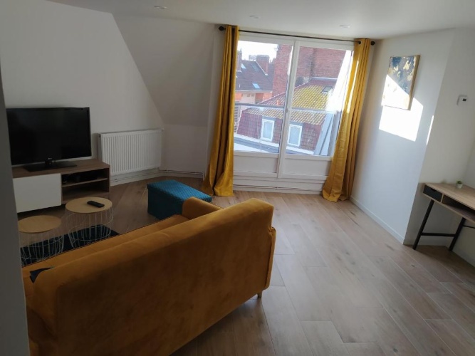 3 Bedrooms Apartment