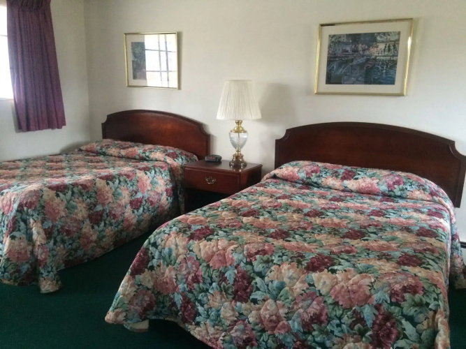 Sunrise Motel