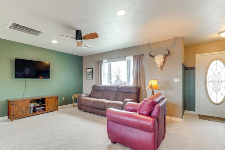 2 Bedrooms Cottage