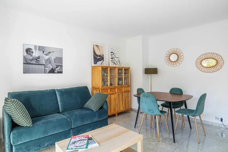 Charming Apartment With Large Terrace