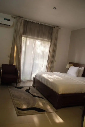 Uranium Continental Hotel