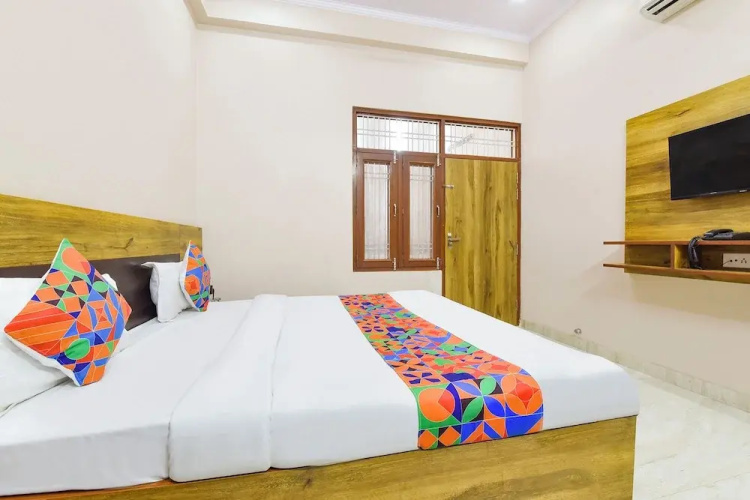 Fabhotel Shivansh