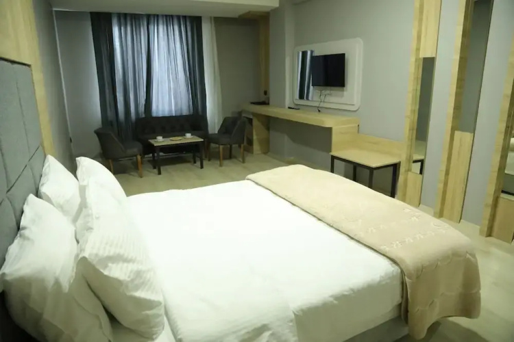Bayraktepe Snow Hotel