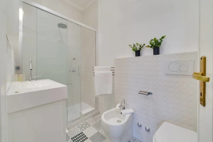 Large and Bright Flat in Prati /up to 9 Guests
