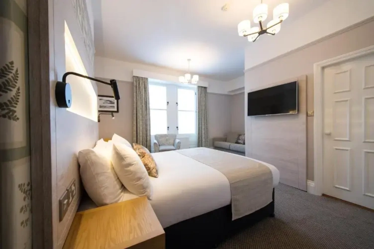 Standard Family room