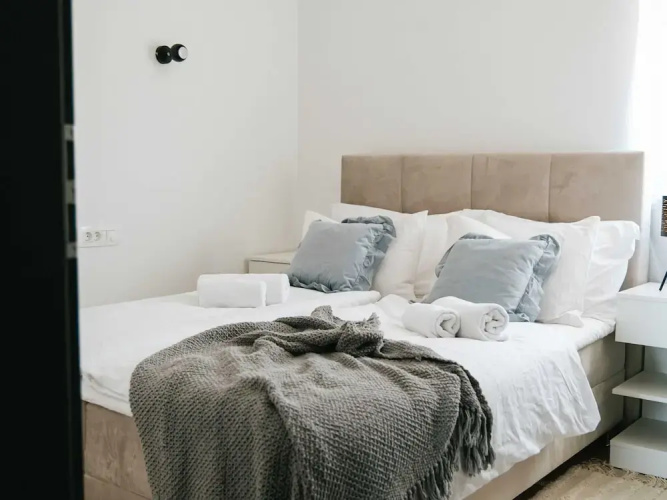 Villa La Ze - Three Bedroom Villa With Swimming Pool