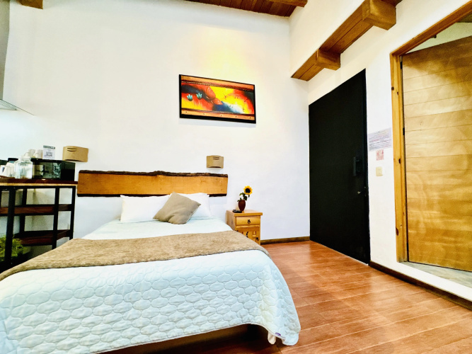 Encino House Hotel Boutique
