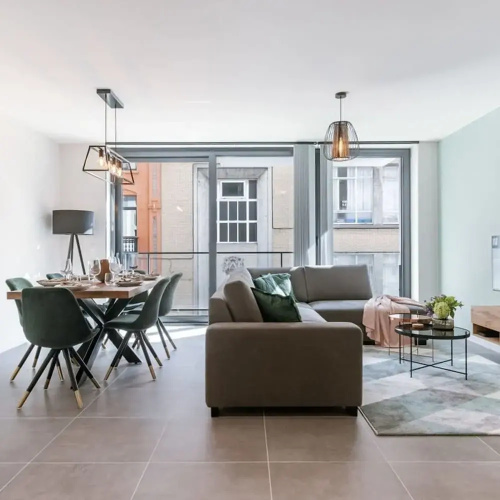 Modern Apartment for up to Five People