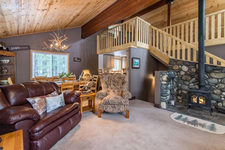 Tahoe Donner House by RedAwning