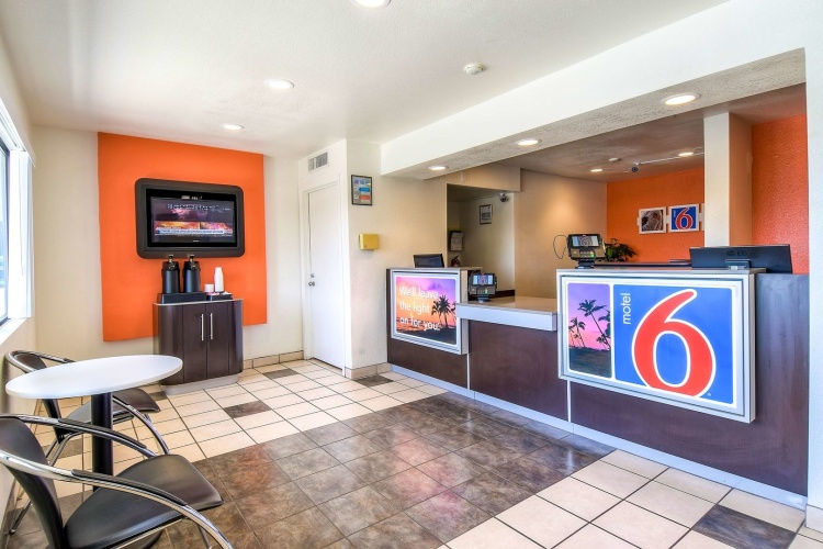 Motel 6 Corona photo 14