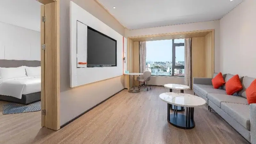 1 Bedroom Suite