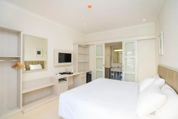 Alron Hotel Kuta Powered by Archipelago