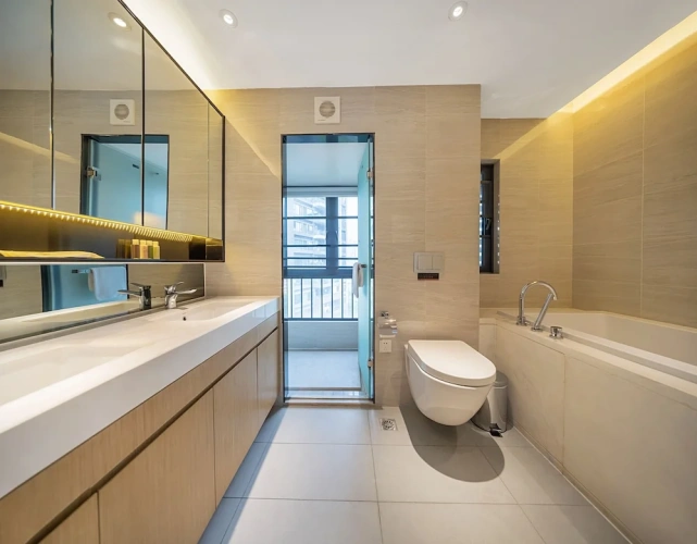 3 Bedrooms Deluxe room with balcony