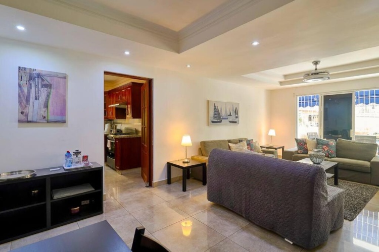 3 Bedrooms Apartment