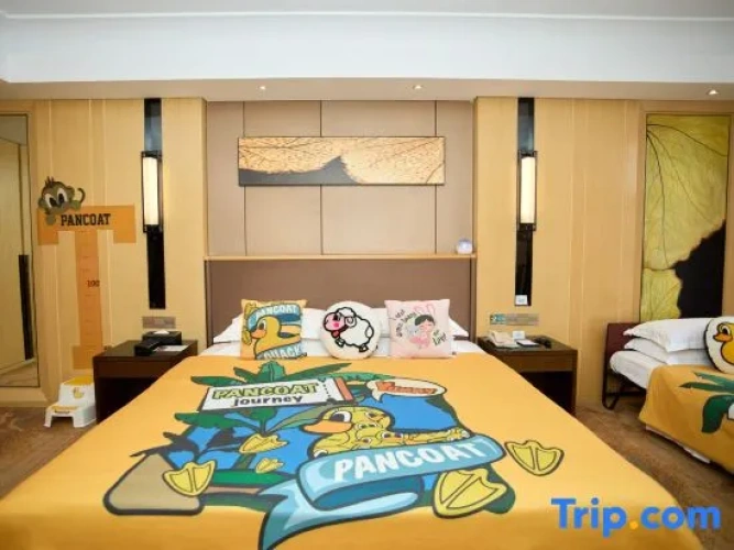 Deluxe Family Suite