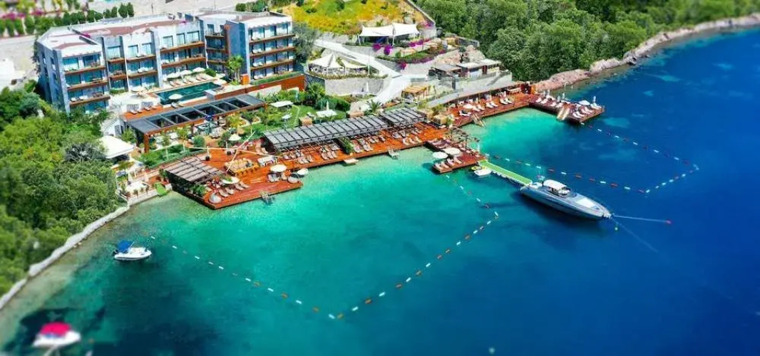 Serafina Mare Deluxe Residence