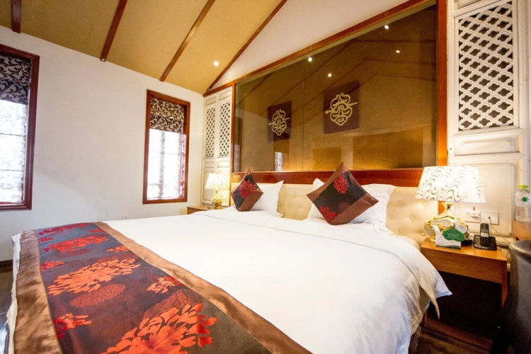 Lijiang Bairui Vacation Hotel