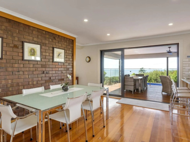 Poolside Getaway Dromana