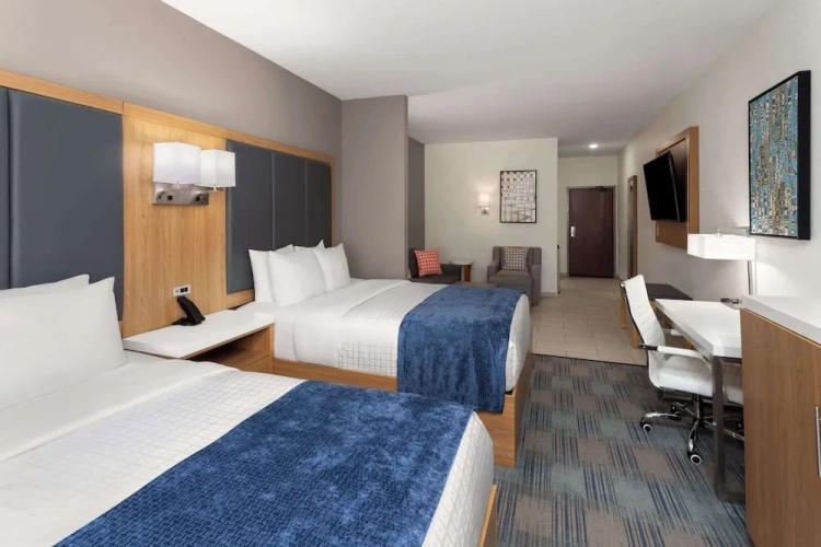 Quadruple Suite