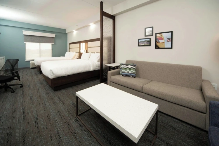 1 Bedroom Suite