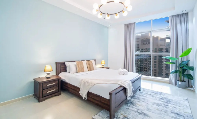 bnbme | SkyView Tower | 4 + Maids