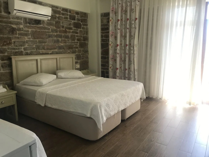 Yakamoz Otel