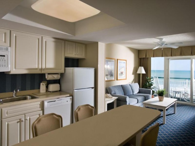 Hampton Inn & Suites Myrtle Beach/Oceanfront photo 6