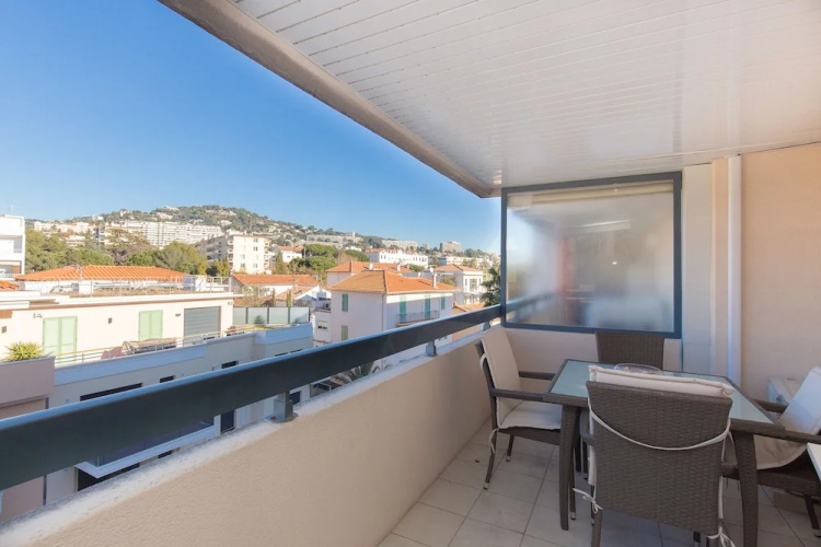 Vaneau Mediterranean Apartment