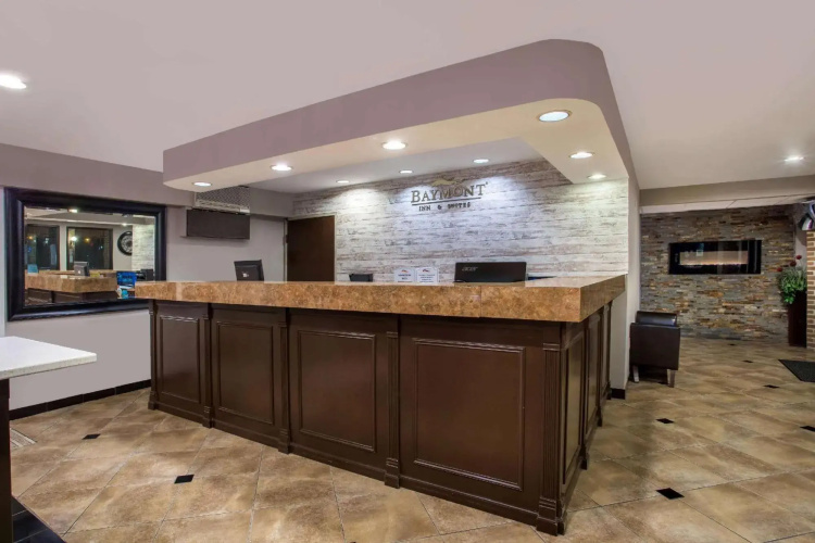 Baymont Inn & Suites Lancaster