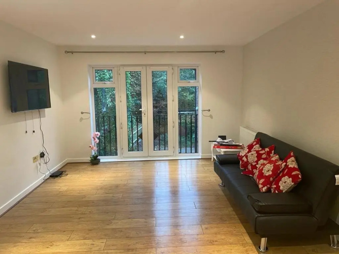 Luxurious & Cosy Apartment in Surrey