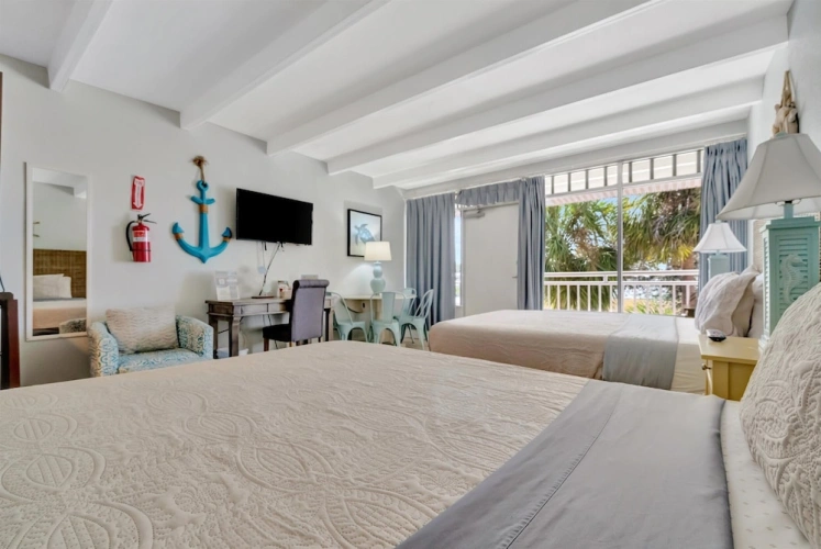 Quadruple Studio with balcony
