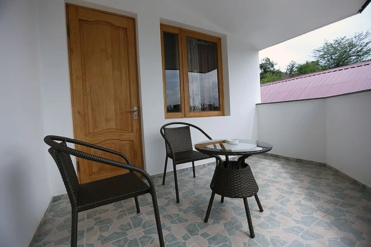 Standard Double room with city view