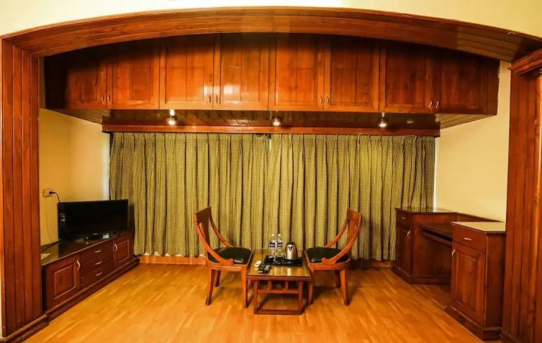 Lofty Seasons Service Apartments