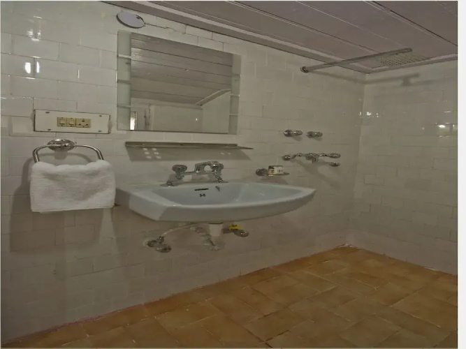 Hotel Pine Grove