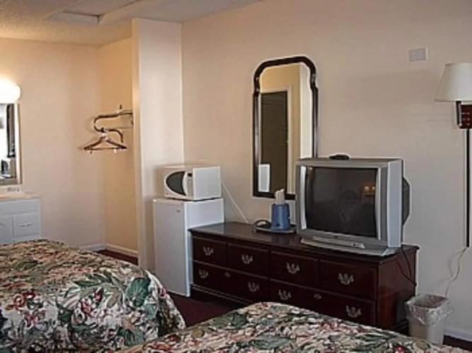 Economy Inn