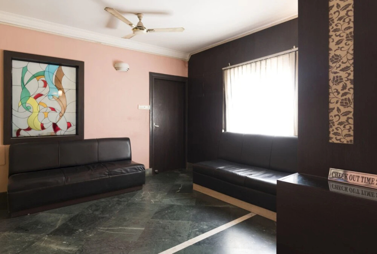 OYO 4209 Maurya Inn