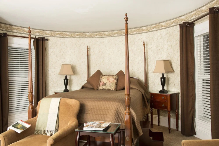 Glynn House Inn