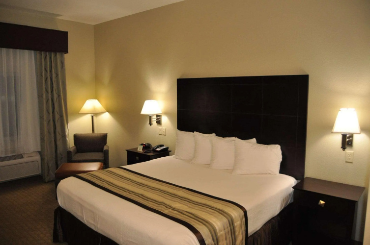 Best Western Oasis Inn