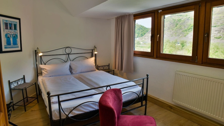 Economy Double room with courtyard view