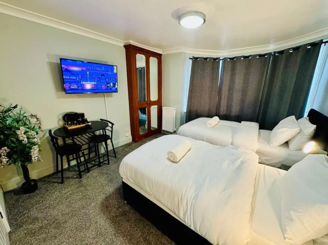 Sachi Hotel - Brighton, UK