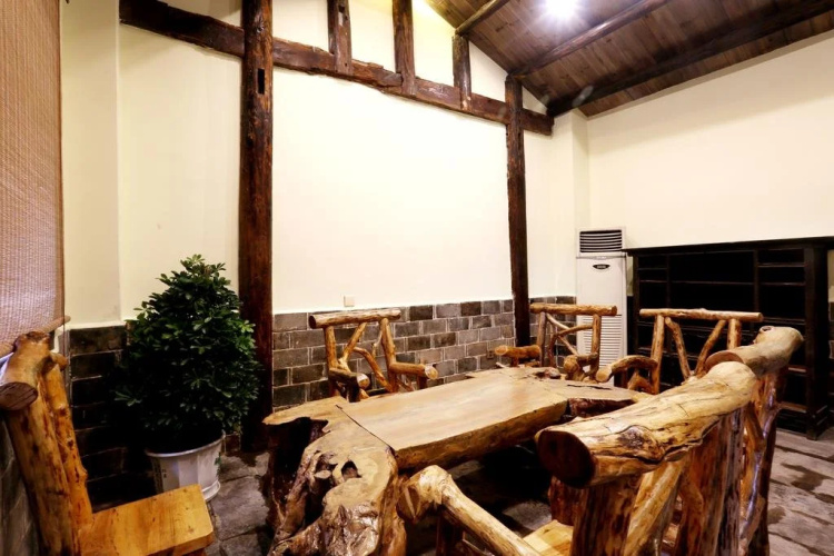Xiajia Hostel