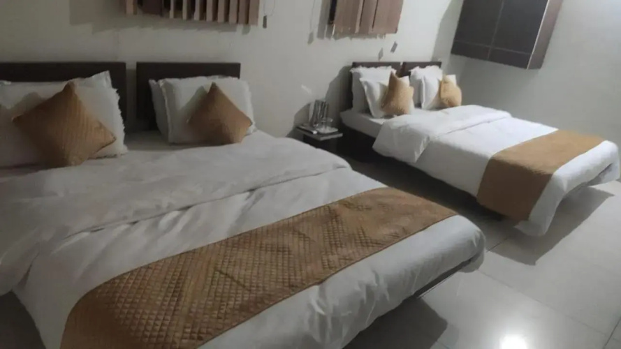 Hotel indrani
