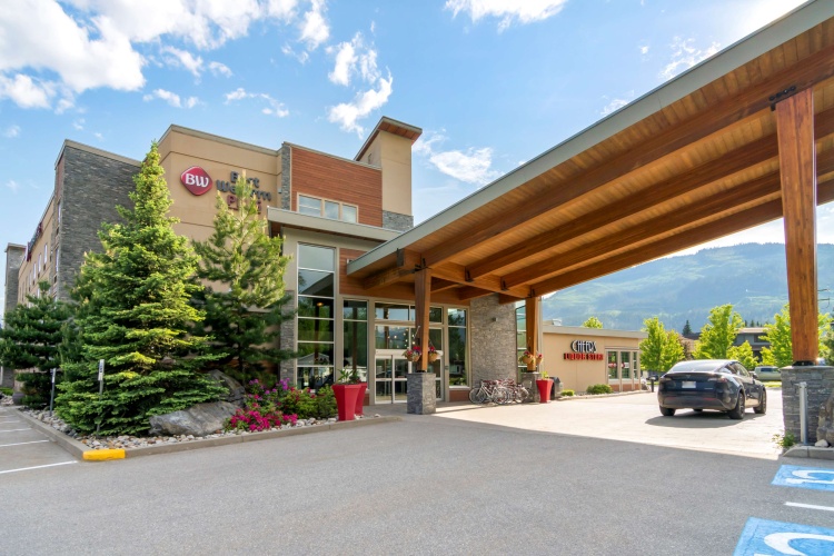 Best Western Plus Revelstoke photo 24