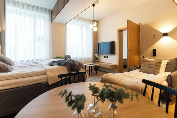 Postmaster Hotel
