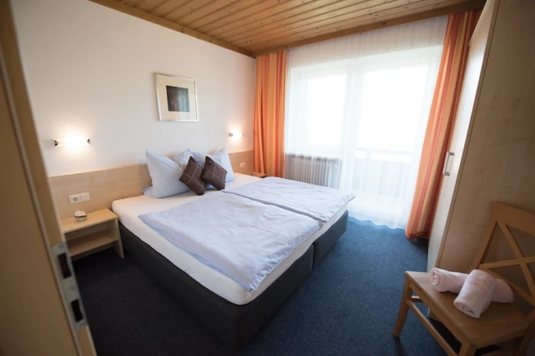 2 Bedrooms Classic Apartment with balcony