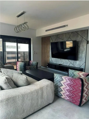 Charming 4BR APT with Stellar Sea View