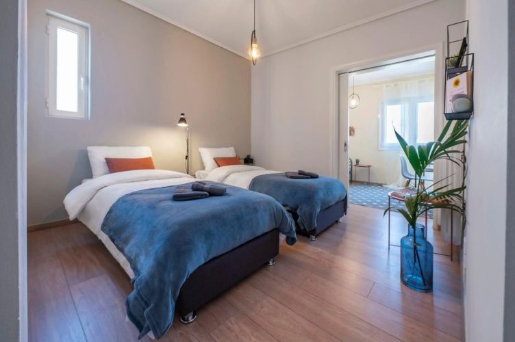 Bright 3 bd apt, Hellenikon Metr. Park , Glyfada